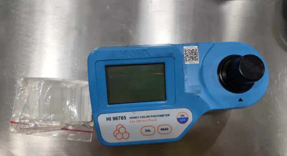 Honey color photometer