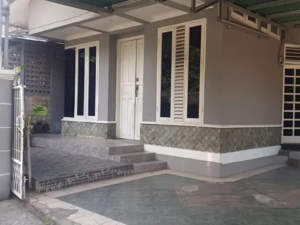 Dijual Rumah Mewah dan Luas Siap Huni Lokasi Strategis Di Parung Bogor