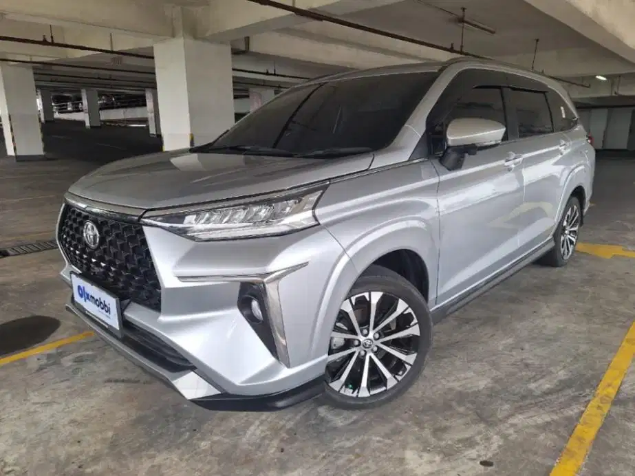 LOW DP Toyota Avanza 1.5 New Veloz CVT Bensin-AT 2022 AAW