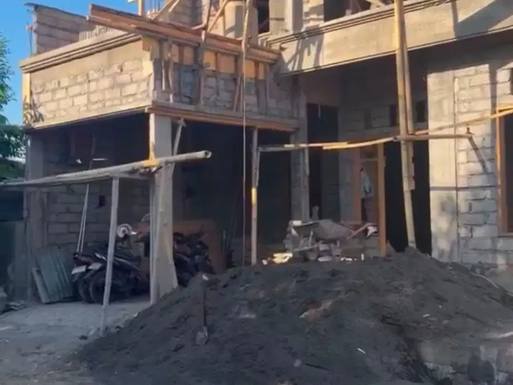 DIJUAL RUMAH BARU GRESS LOKASI GATSU TIMUR