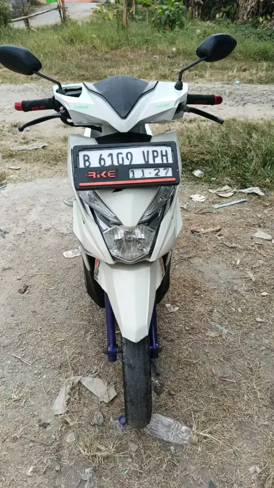 Beat eco gital 2017 plat B tggerang pjk 2 Thun bpkb