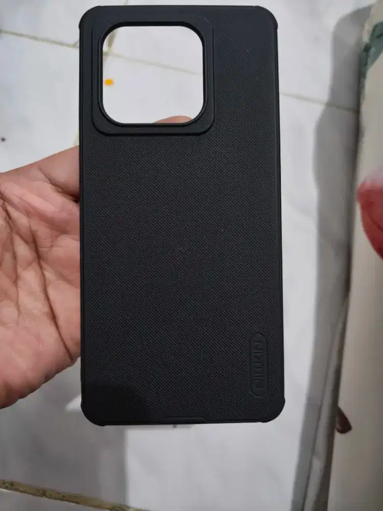 Jual case bekas mi 14t nilkin ori dan bee case