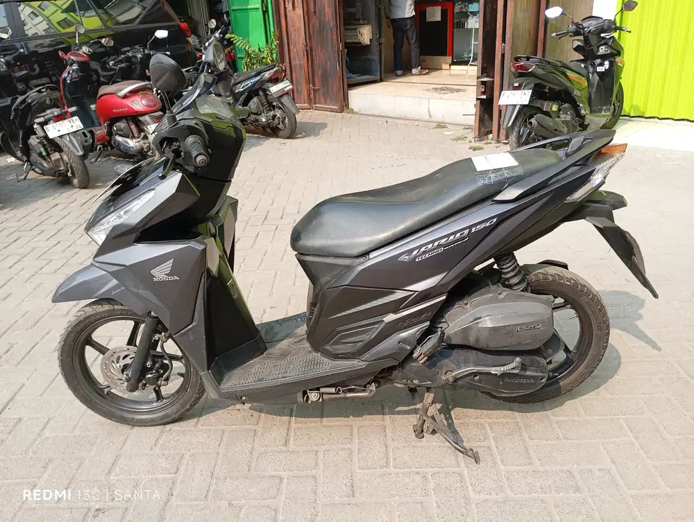 Honda Vario 150 LED old Tahun 2017 Surat komplit