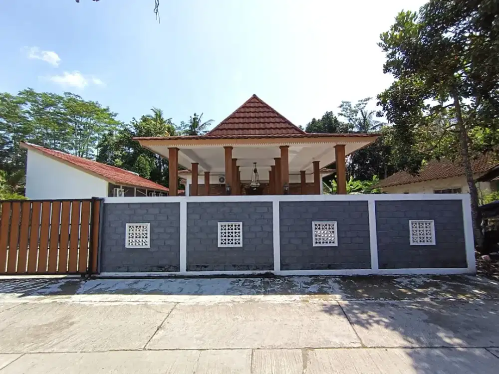 Rumah Joglo Siap Huni Harga Nego Lahan Lapang Desain Megah Bonus Isi Rumah