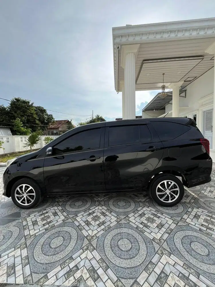 Sigra 2019 type R deluxe