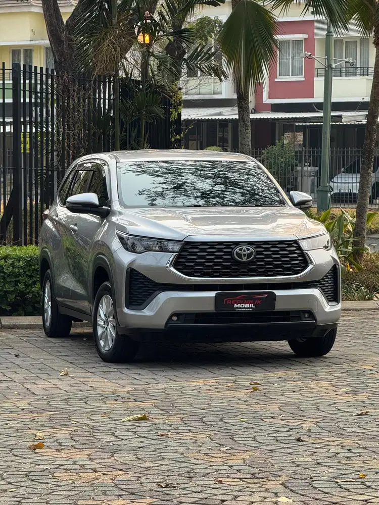 Toyota Innova Zenix 2.0 G CVT 2023 MOBIL TERAWAT PAJAK 1 TAHUN