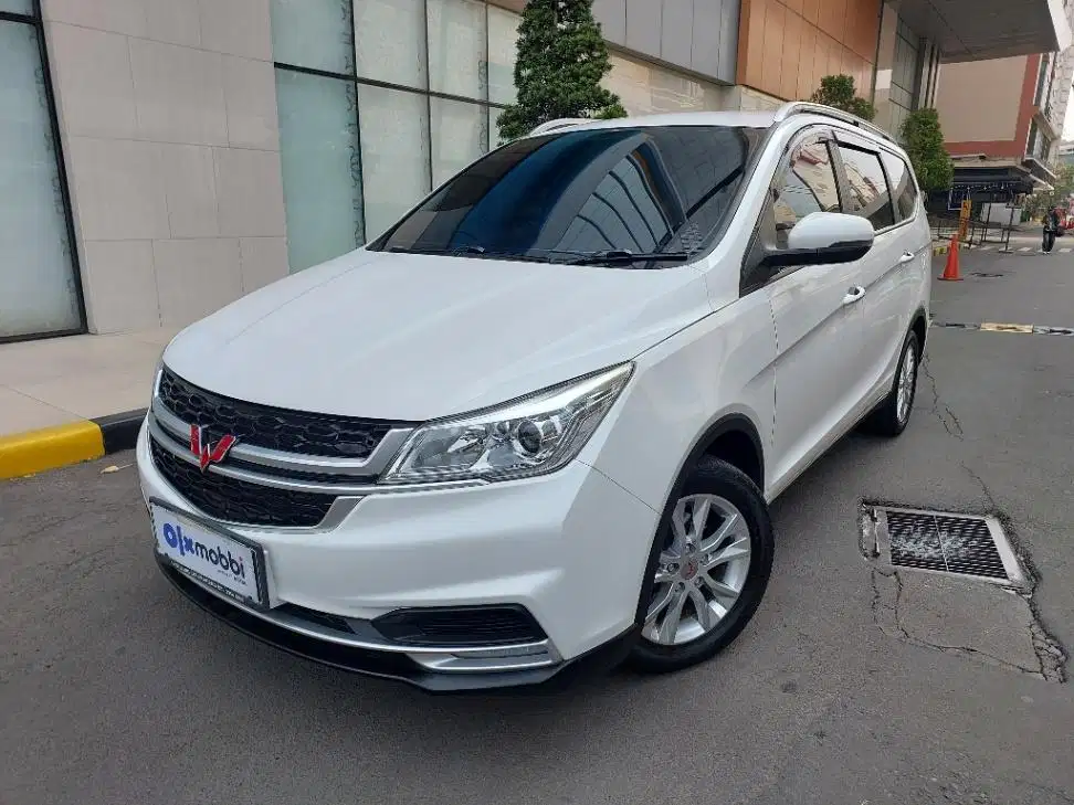 LOW DP Wuling Cortez 1.5S T Lux Bensin-AT 2022 HFI