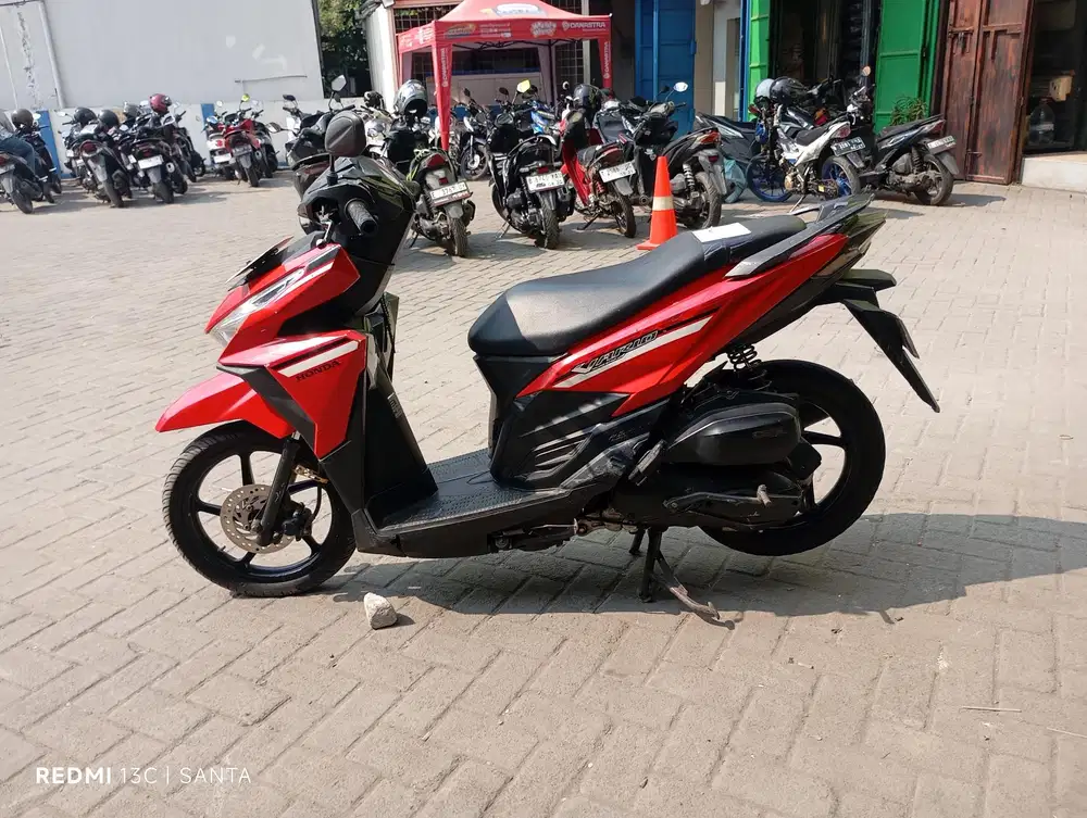 Honda Vario 125 LED old Tahun 2018 surat komplit