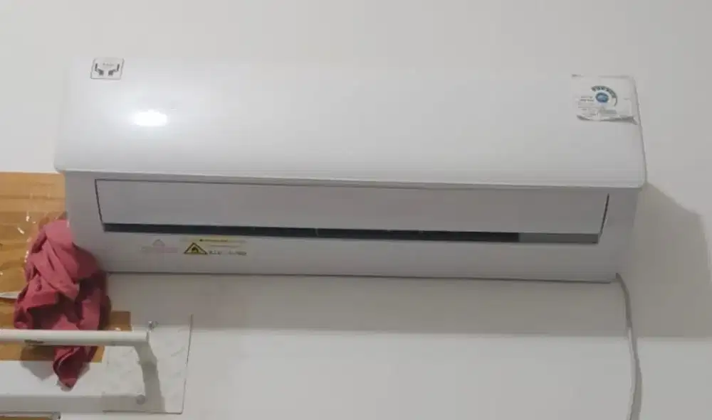 AC TCL 1/2pk + outdoor pemakaian 6bulan