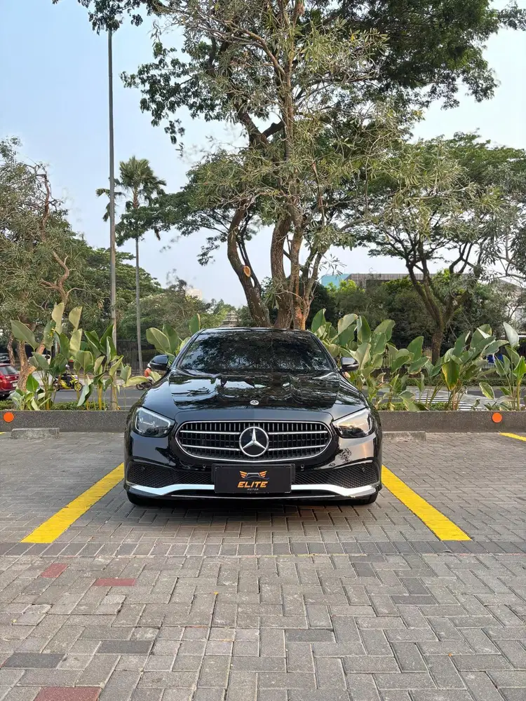 Mercedes Benz E200 Avantgarde 2023 Bergaransi