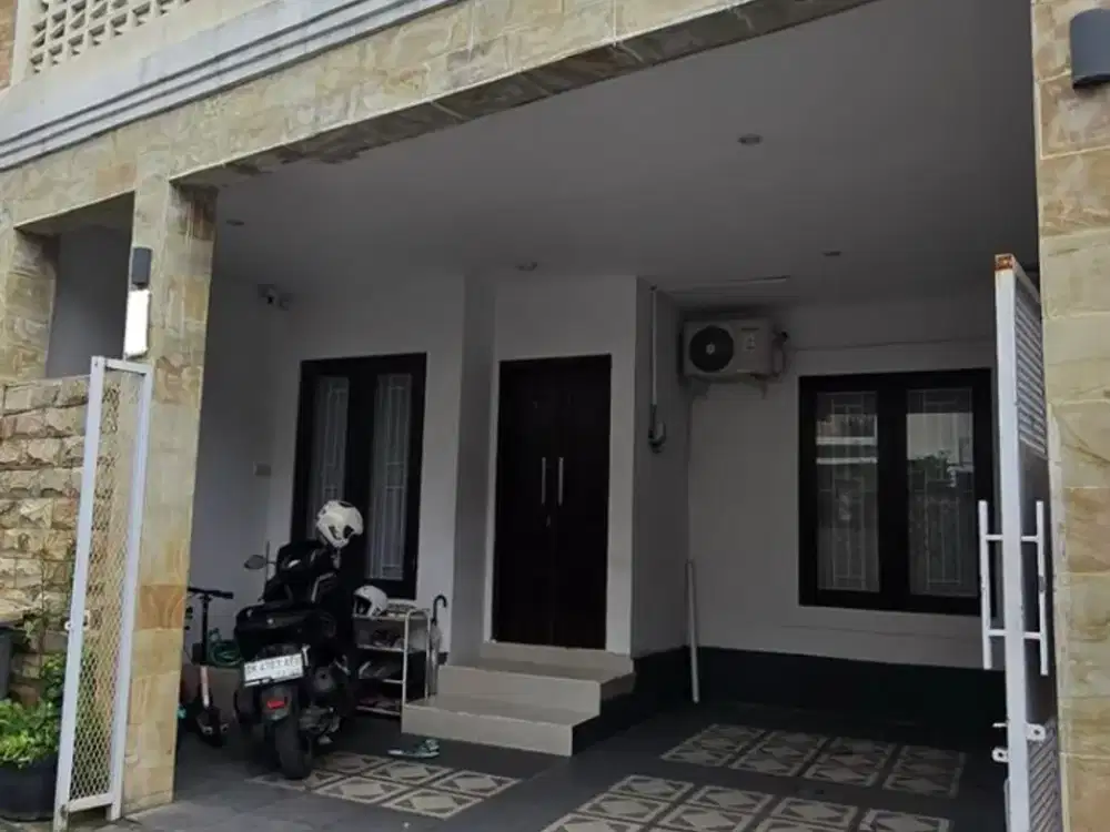 DIJUAL RUMAH 2 LANTAI SEMI FURNISHED DI GATSU BARAT, DENPASAR, BALI