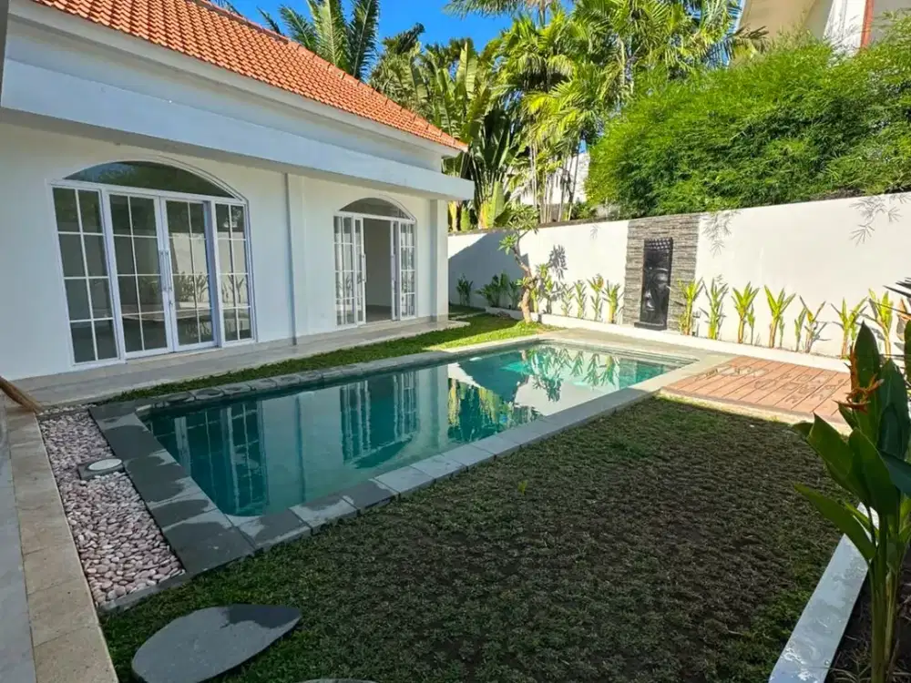 DISEWAKAN VILLA DI UMALAS, BALI