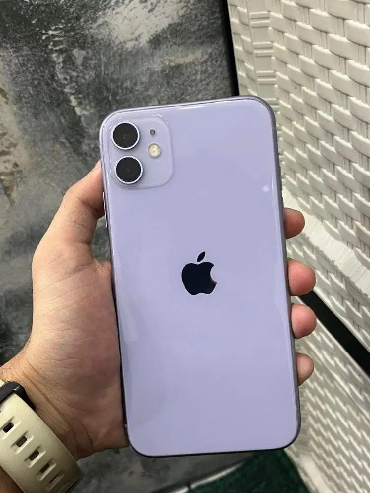 iPhone 11 Nominus semua operator