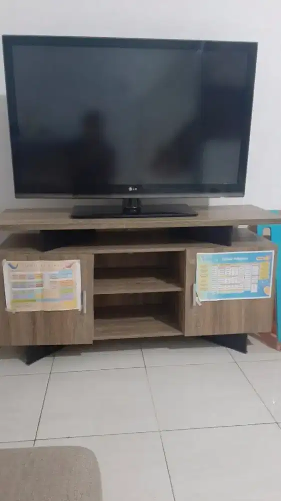 Dijual tv LG type 42SL90QD