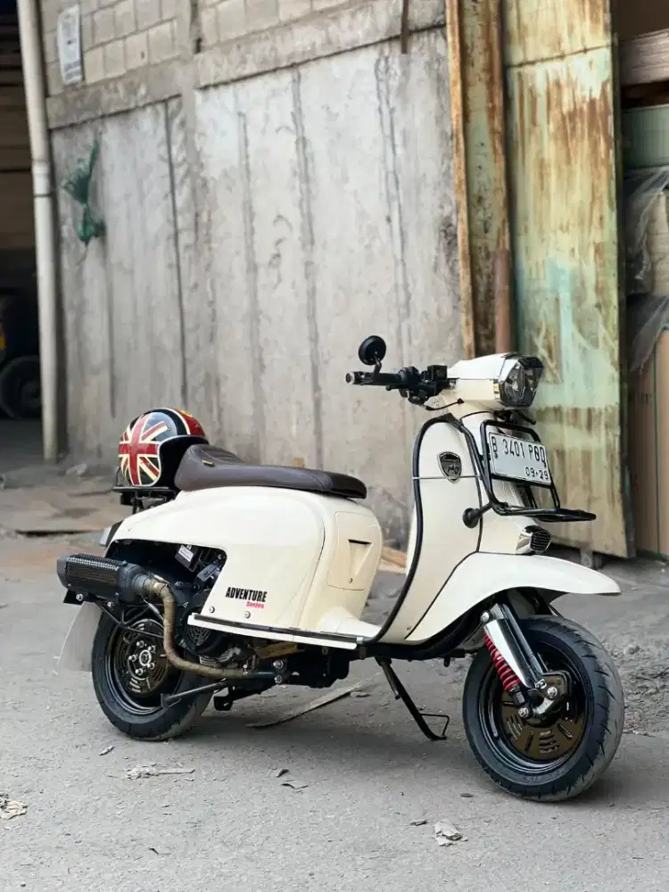 Scomadi Adventure 200i 2024 with Helm dan Tas