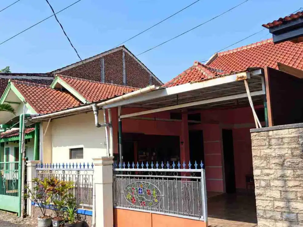 rumah komplek sukamiskin Arcamanik kota bandung ada warungnya
