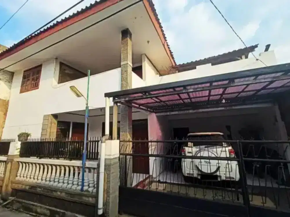 TERMURAH DIJUAL RUMAH 2 LANTAI NYAMAN DAN SIAP HUNI DI BABAKAN SARI KIARACONDONG BANDUNG