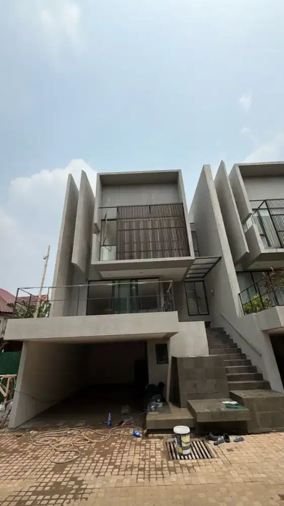 Disewakan Rumah Baru Jadi di cluster The Hauss Pejaten