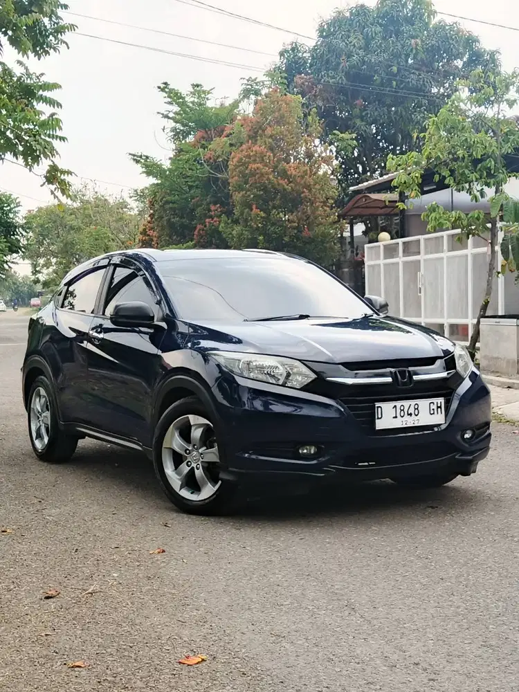 Dijual Cepat HONDA HR-V 2017 Biru Laut