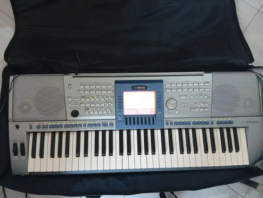 DIJUAL YAMAHA PSR 1500 PIANO ARRANGER UAPIK NORMAL LCD OKE TUT OK ALL