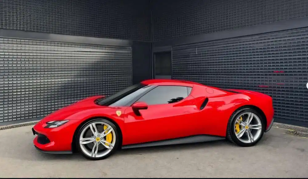 FERRARI 296 GTB 2022 KM 1xx Perak Brand New Old New Stock Off The Road