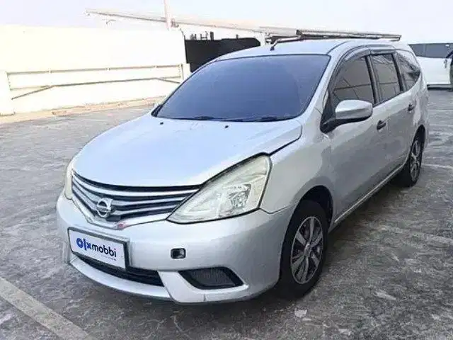 LOW DP Nissan Grand livina 1.5 SV Bensin-MT 2017 SZK