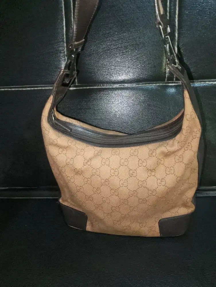  [VINTAGE] Gucci GG Canvas Hobo Bag 