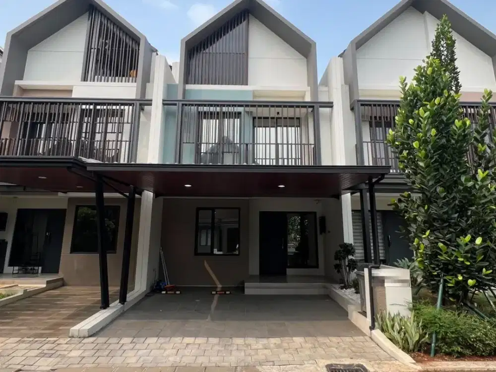DIJUAL / DISEWAKAN - RUMAH BRAND NEW FULL FURNISH 2,5 LANTAI, CLUSTER LEONORA GADING SERPONG
