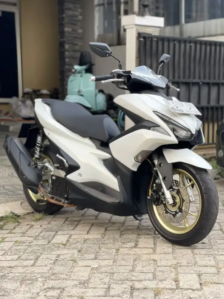 Yamaha aerox s keyless 2017 tipe tertinggi