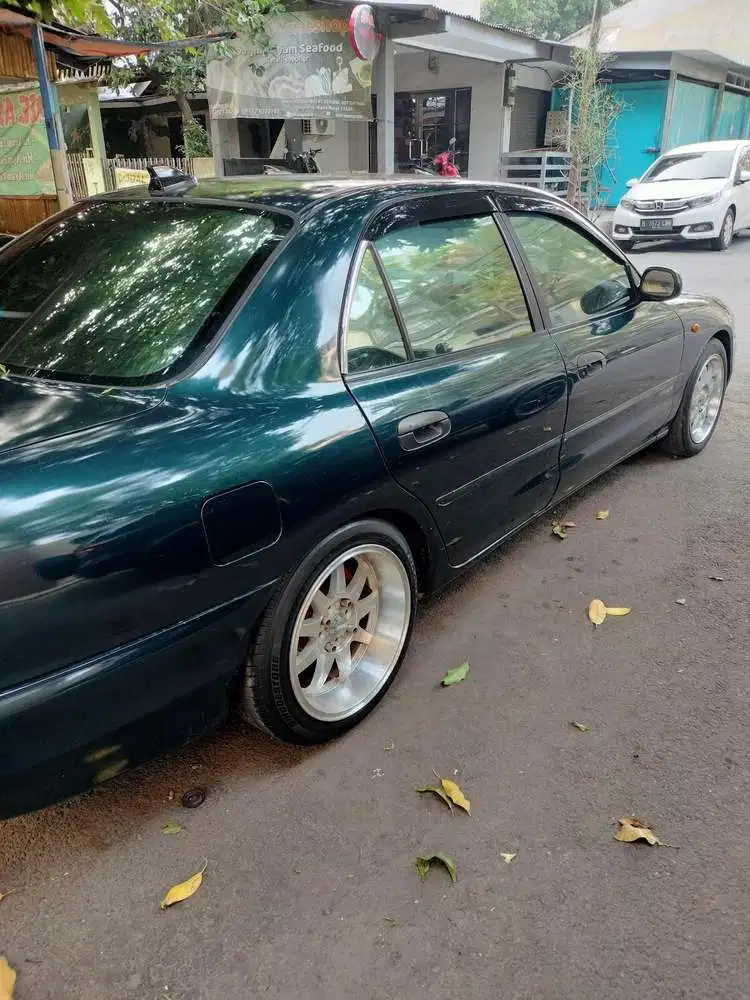 Mitsubishi Galant 1997 Bensin