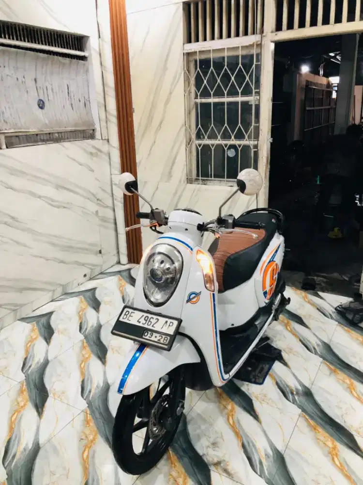 SCOOPY NEW STYLISH ISTIMEWA 2017 Pajak Hidup