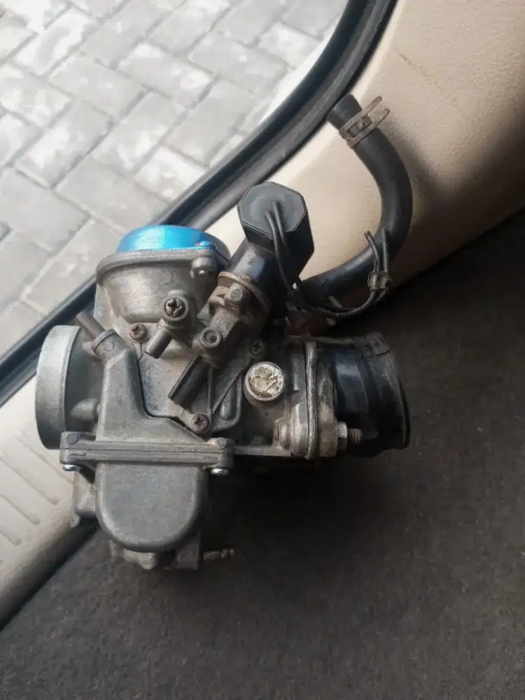 Barang antik(karburator vacum old)