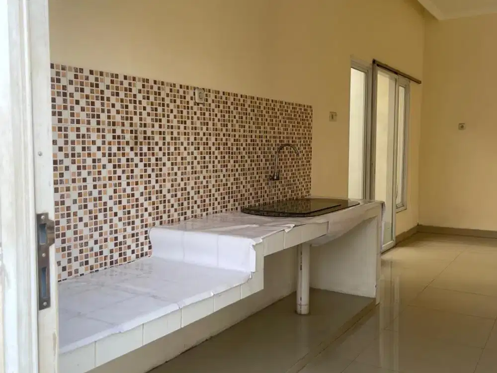 Rumah Hook Jelambar Dekat Tubagus Angke Jual Murah