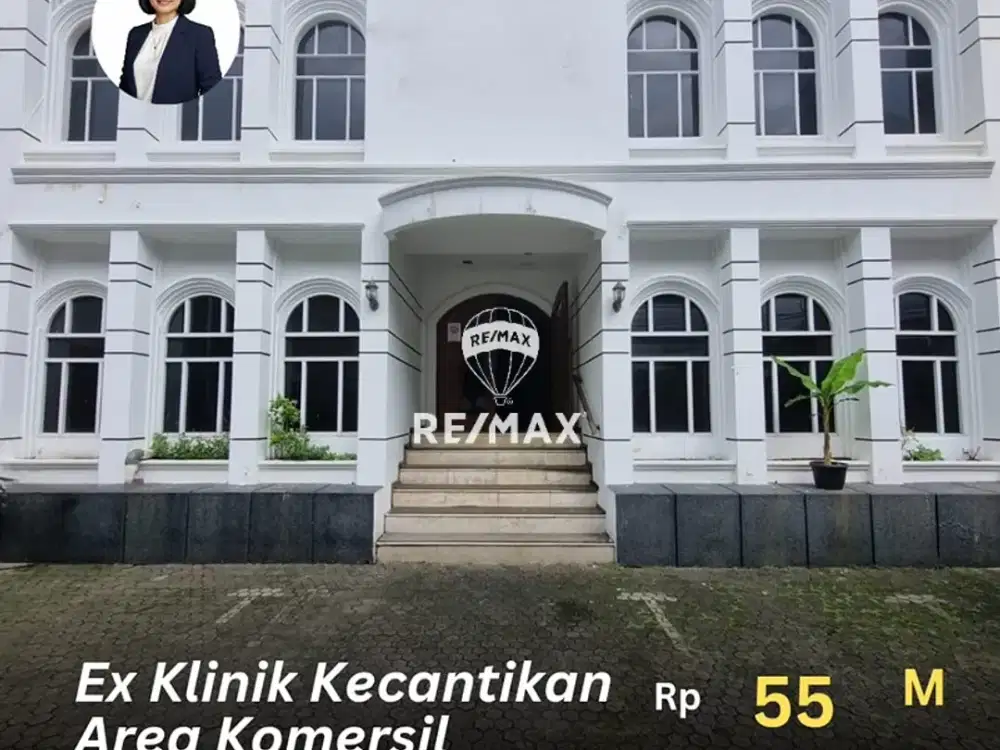 DIJUAL RUMAH 2 LANTAI. LOKASI STRATEGIS AREA KEBAYORAN BARU JAKARTA SELATAN