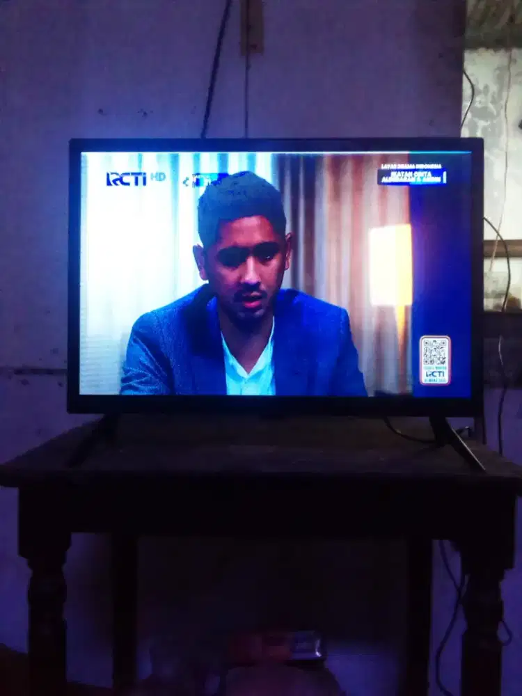 tv LED Sharp 24 inchi+setbok luby nego