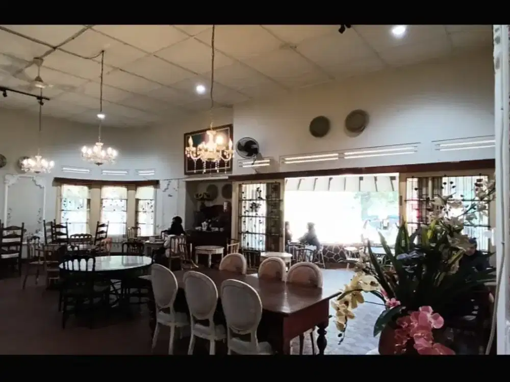 Rumah Usaha Strategis di Taman Sari Bandung Kota