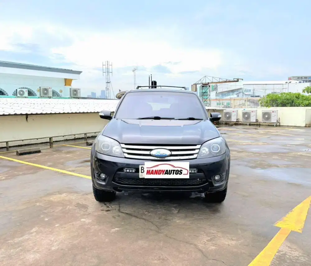 Ford Escape XLT 2010 Automatic Hitam Metalik