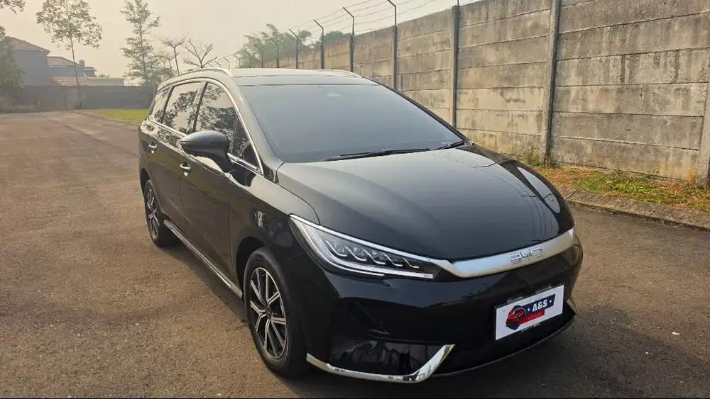BYD M6 7S Superior 2025 HItam No LAKA BANJIR MULUS BGT terawat