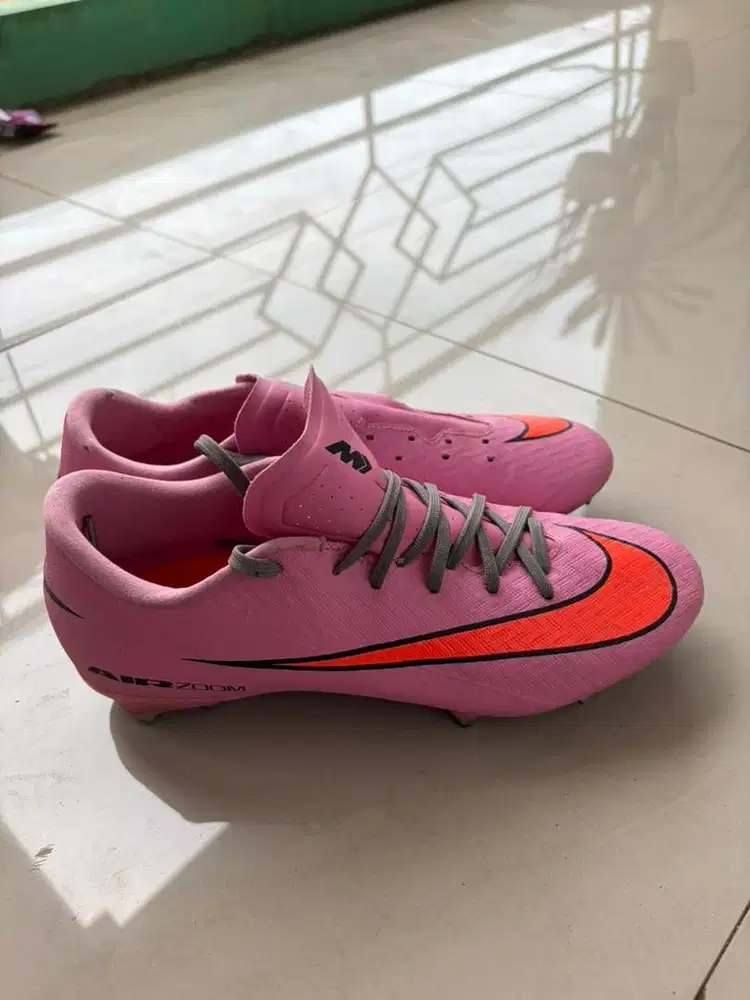 Dijual sepatu bola nike air zoom mercurial