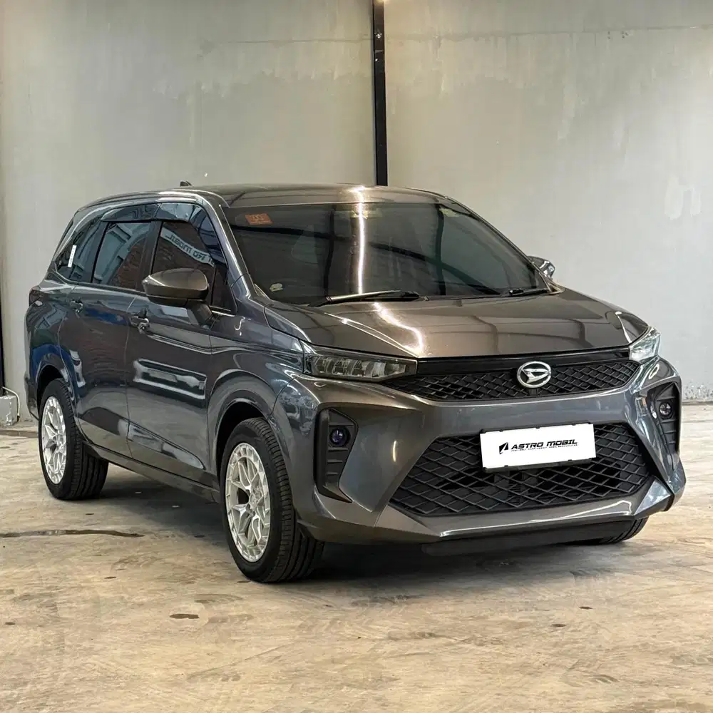 XENIA R 2023 / 2022 Matic Bagus Murah Kredit Bekas Surabaya Istimewa