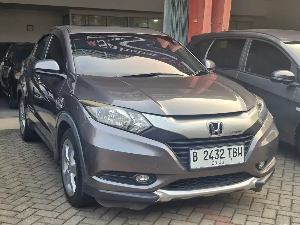 Honda Hrv E 1.5 Automatic 2015 Bensin Abu Metalik