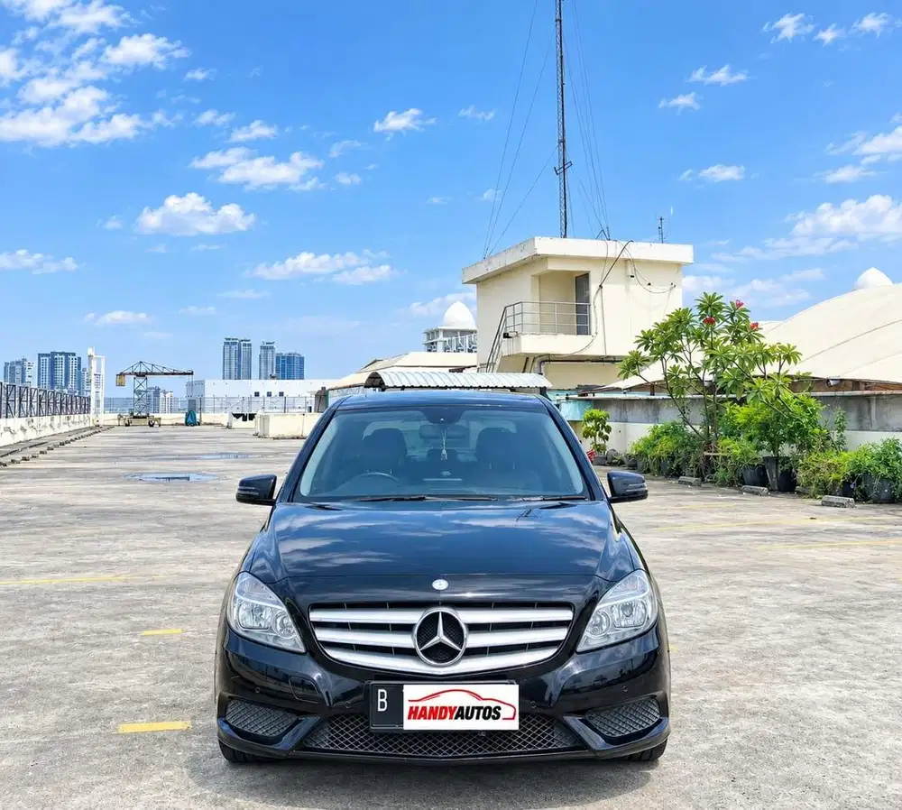 Mercedes Benz B200 2012 Automatic HItam Metalik