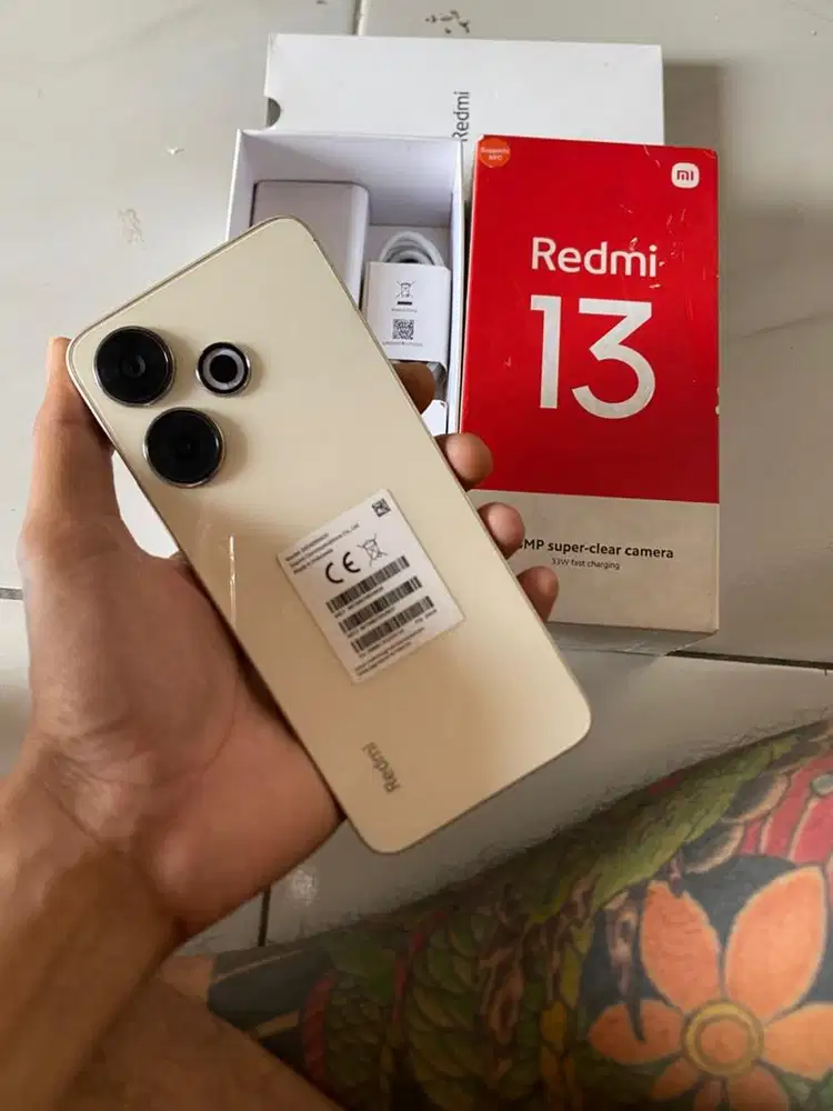 Redmi 13 8/256gb , mulus , fullset ory , segel , garansi unit 1 bulan
