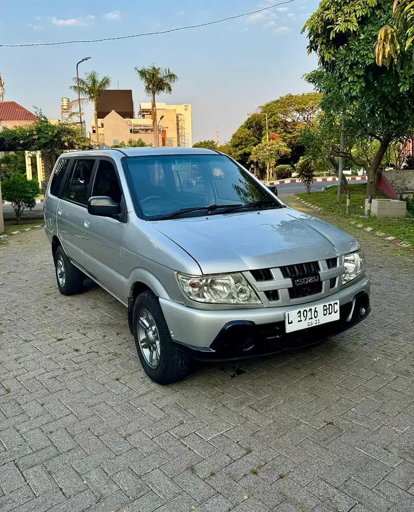 BU MURAH Isuzu New Panther LM Smart Turbo 2.5 MT 17 Solar/ Diese
