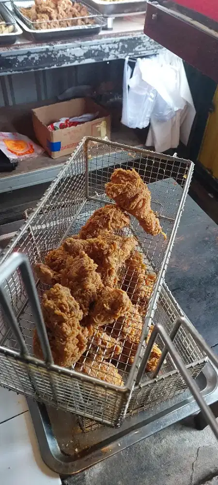 Lowongan laki-laki ayam kentaki & ayam geprek