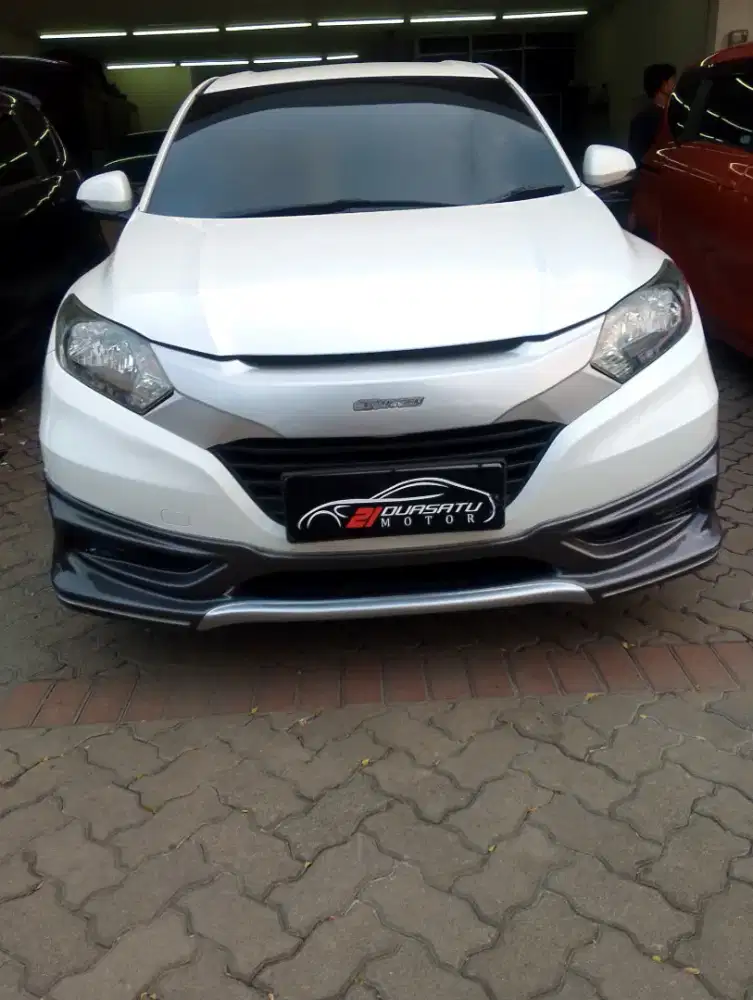 HR V E / MUGEN  2018 AT/AUTOMATIC PUTIH