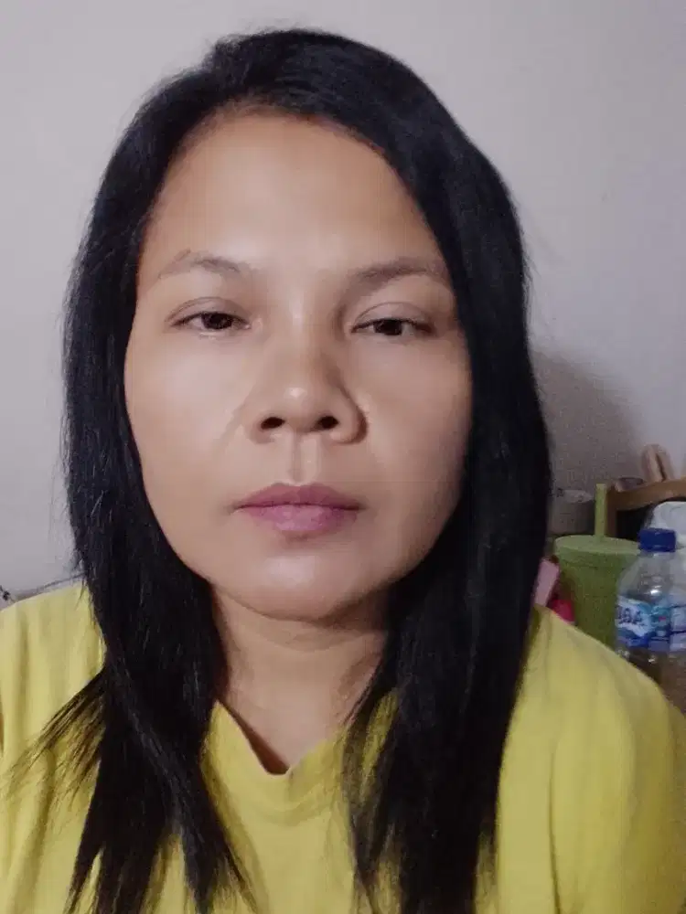 Pencari kerja sebagai perawat lansia
