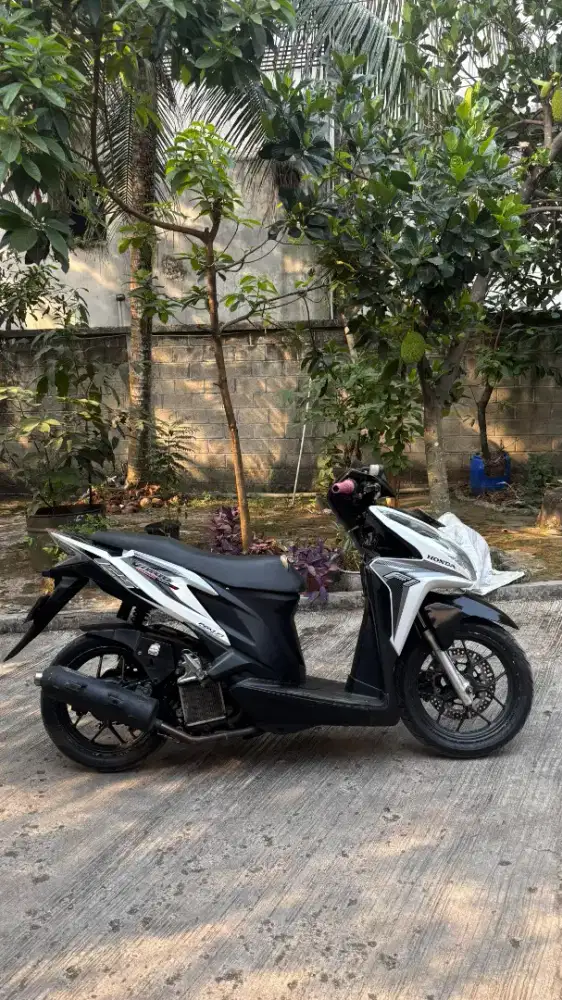 VARIO KZR NON ISS 2013 ss STNK BPKB Plat Bekasi Kota!