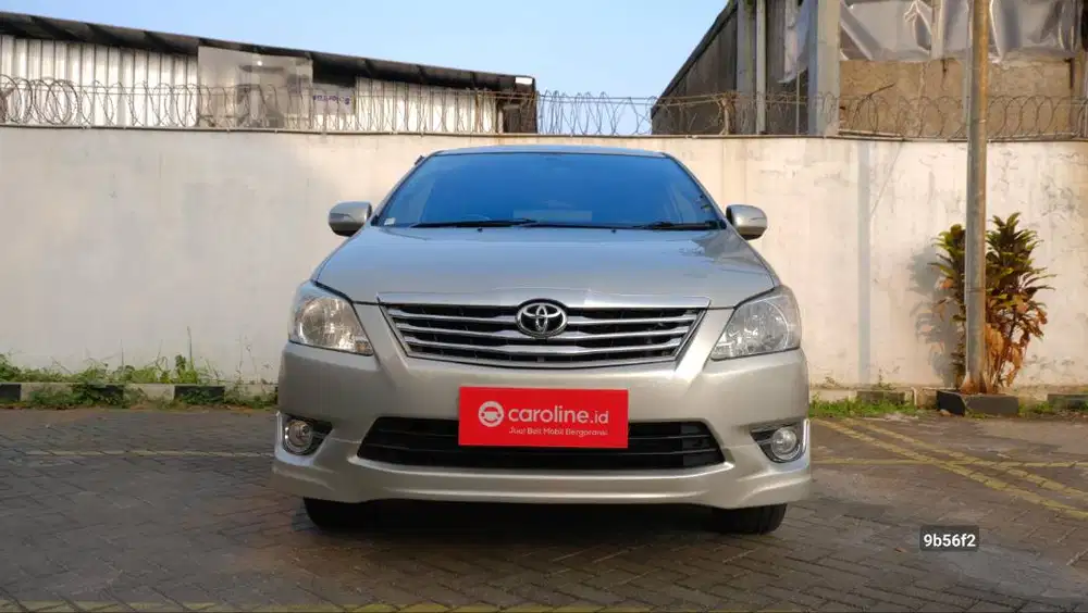 TOYOTA INNOVA G LUX 2.0 MT 2013 SILVER