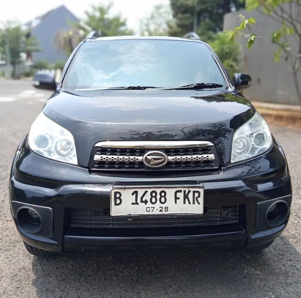 Daihatsu Terios 1.5 TX Adventure AT 2012 Hitam Istimewa Sekali Terawat